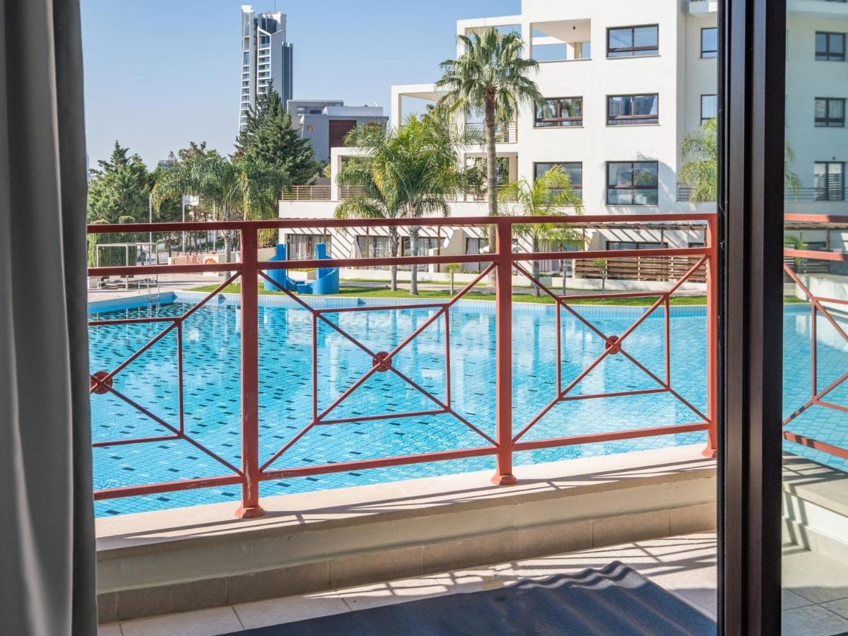 Sanders Aqua Park Resort - Precious 3-Bedroom Holiday Home With Shared Pool Limassol Exterior photo